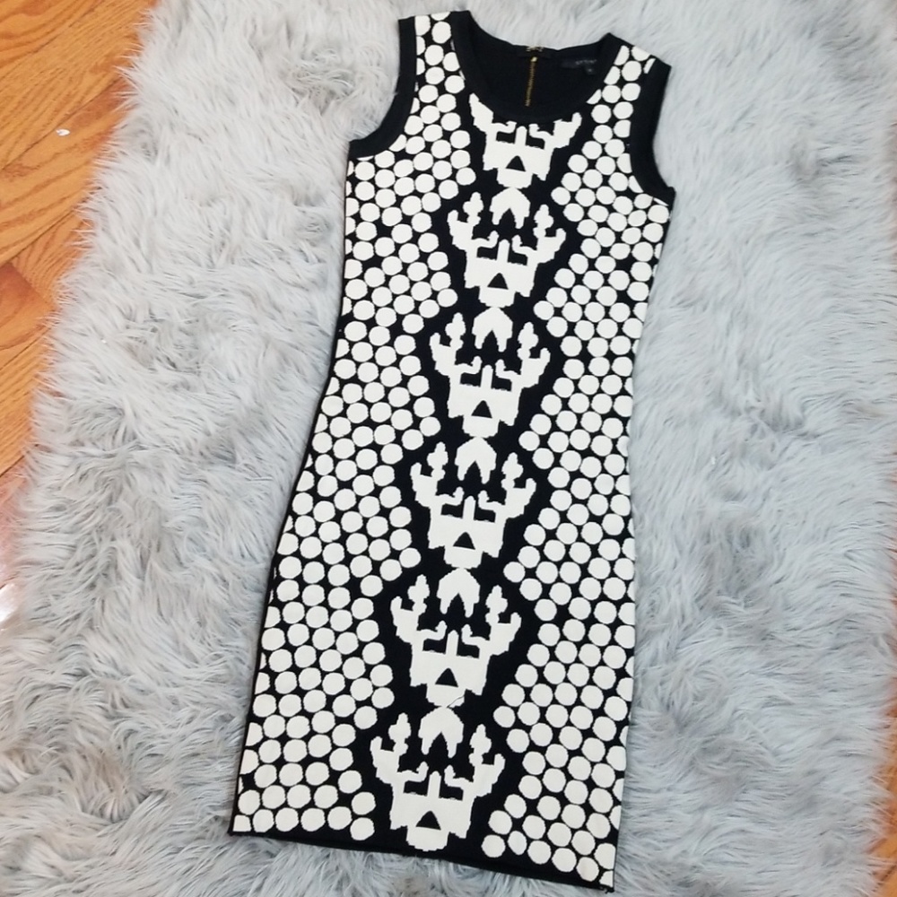 Scoop NYC Bandage Black Cream Sleeveless Dress